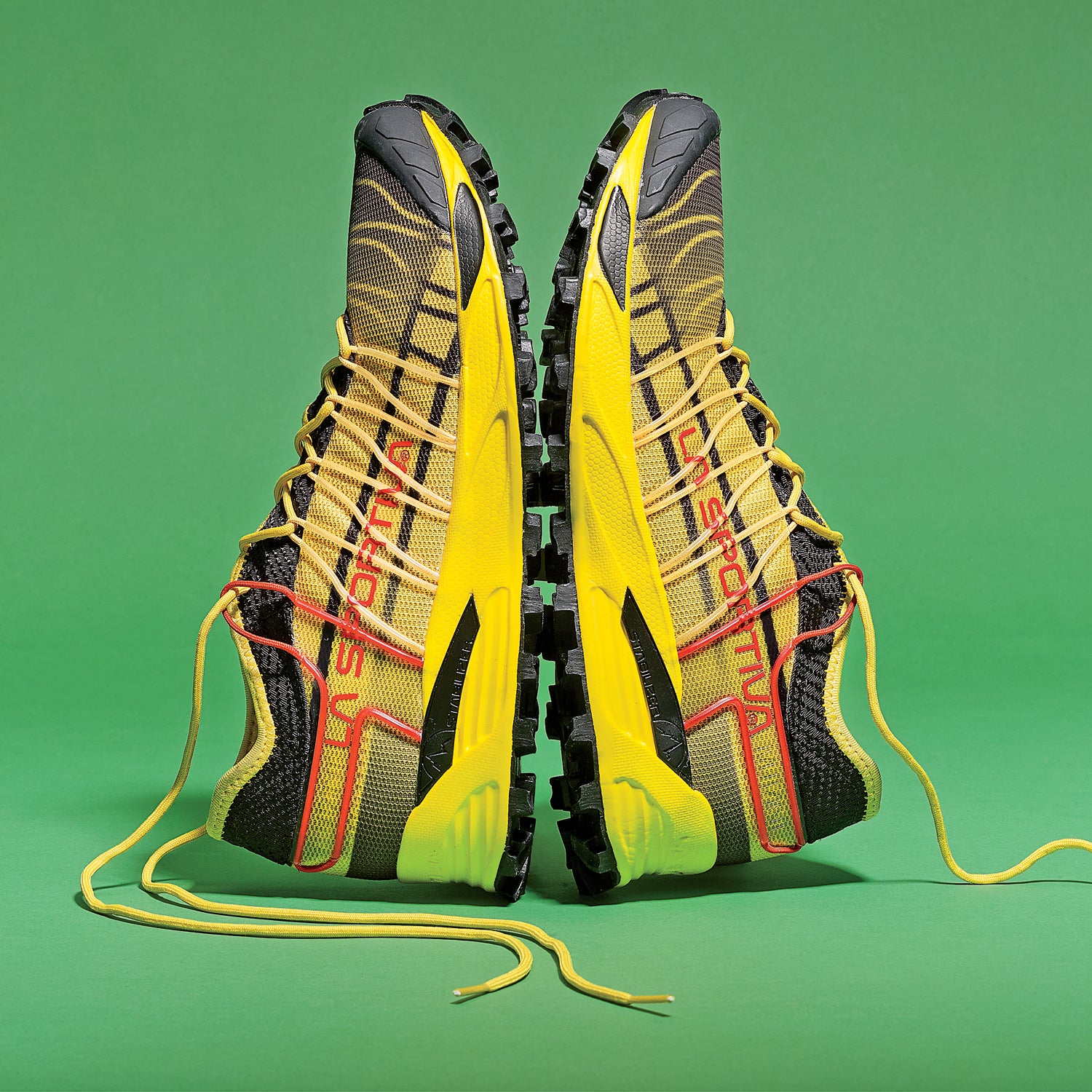 OK, so the Mutant is a narrow-footed-runner’s shoe with little time for funky foot shapes. But to those who fit into this toothy slipper, it is a thing of beauty. Read the full Gear of the Year review.
Speed: 5
Protection: 4.5