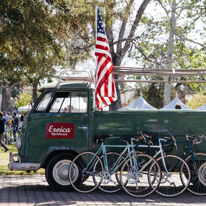 Each year, in the rolling hills and strade bianche of Tuscany, thousands of riders set out to conquer challenging climbs and tricky descents on pre-1987 equipment (drop-tube shifters, non-aero brake hoods, toe cages).
L’Eroica is intended to be a celebration of the “golden age” of Italian cycling, when stalwart riders tested the outer bounds of suffering, when races, rather than the carefully micromanaged affairs of today, were unpredictable quests of individual tribulation.
Two years ago, I rode that course. This year, the event came, for the first time, to California. Here they drop the ‘L’ and call it, simply: Eroica. I wasn’t going to miss it.