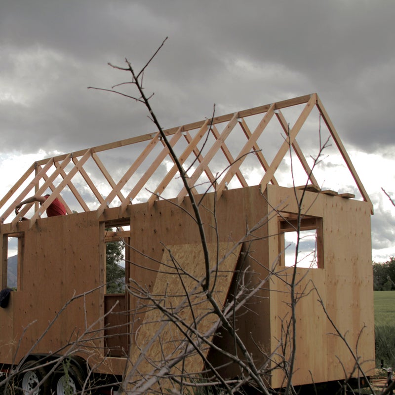 “This was Colorado in the mountains during the summer, so we had storms rolling in basically every afternoon,” says Mueller. The inside of their house got soaked almost every day until the roof and house wrap were in place, but Colorado’s arid climate helped dry things out. If your trailer doesn’t drain properly, it could collect rainwater, which will bog down the base. Worried about weather during construction? Look for a covered building site.