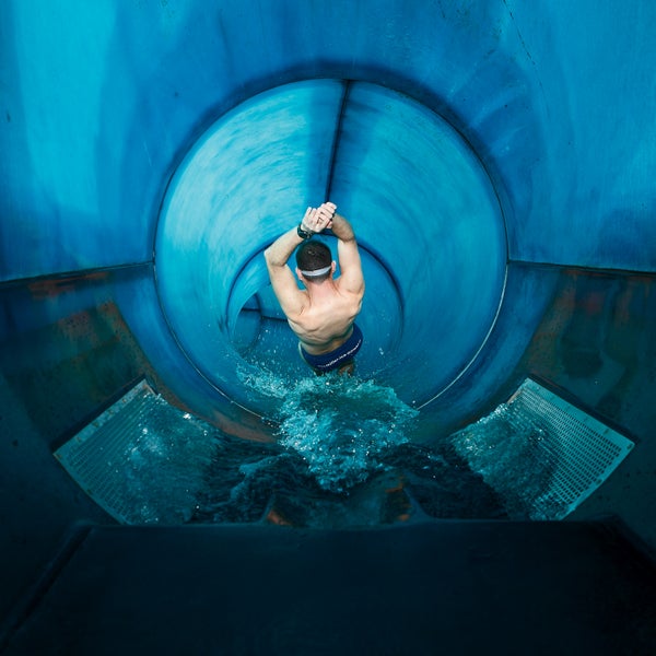German speed-chuting champion Jens Scherer enters the Ostsee tube.