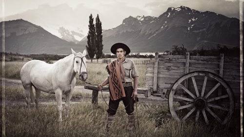 The Argentinian Pampas are rolling terrains of grasses, flowers, and herbs and are the home of the Gauchos. The nomadic and colorful horsemen and cowboys have wandered the prairies since as early as the 1700s, when the flatlands were overpopulated by wild cattle (cimarrón), originally brought to South America by the Spanish conquistador Pedro de Mendoza in 1538. Some presume that the name “gaucho” is derived from the Mapauche cauchu, meaning “vagabond.” Gauchos were loners who were hardy and uncompromising, but famed for their kindness to fellow travellers, always sharing their food or what little shelter they had. The pastimes of the gauchos included gambling, drinking, playing the guitar, and singing about their skills in hunting, fighting and lovemaking.