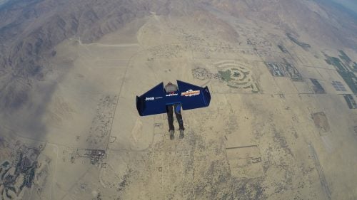 For the first adventure, the Jeep® brand tapped Rex Pemberton, a professional stuntman and wingsuit enthusiast who has been working to evolve the art of human flight, to attempt what Rex had dubbed the X-Wing Project. The plan: Strap a carbon-fiber delta wing to his back, jump out of a plane at 18,000 feet, and attempt to fly over the Pacific Ocean from Los Angeles to Catalina Island—a distance of roughly 15 miles.