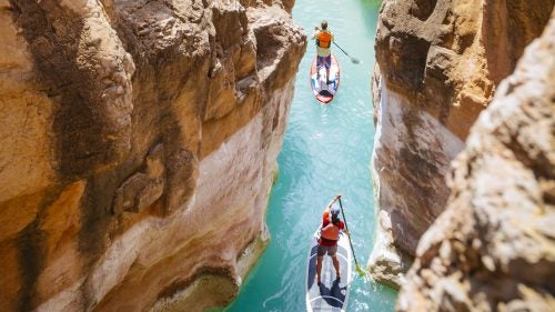 High concentrations of calcium carbonate turn the water a vibrant blue-green in Havasu Creek, a tributary of the Colorado River, near Grand Canyon National Park. Peacock captured his wife, Sabina Allemann, and expedition guide Jon Imhoof on inflatable SUPs last June during an 18-day, 278-mile journey from Lees Ferry to Lake Mead. “That section is one of the world’s iconic river journeys,” says Peacock, who lives in Santa Barbara, California, and Queensland, Australia. “The color was screaming out to be photographed.”
THE TOOLS: Canon 5D Mark III, 16-35mm f/2.8 lens, ISO 640, f/6.3, 1/800 second