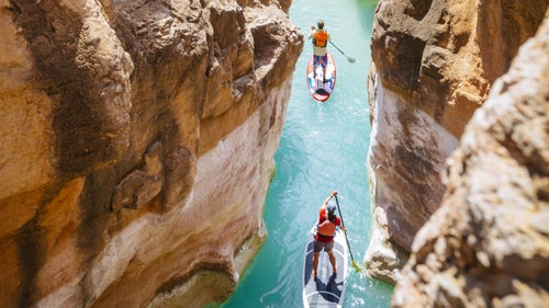 High concentrations of calcium carbonate turn the water a vibrant blue-green in Havasu Creek, a tributary of the Colorado River, near Grand Canyon National Park. Peacock captured his wife, Sabina Allemann, and expedition guide Jon Imhoof on inflatable SUPs last June during an 18-day, 278-mile journey from Lees Ferry to Lake Mead. “That section is one of the world’s iconic river journeys,” says Peacock, who lives in Santa Barbara, California, and Queensland, Australia. “The color was screaming out to be photographed.”
THE TOOLS: Canon 5D Mark III, 16-35mm f/2.8 lens, ISO 640, f/6.3, 1/800 second