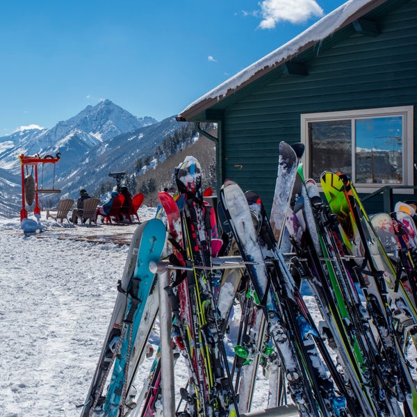 Aspen hosts big bands and award-winning sushi chefs alongside a few cheaper establishments and great ski-in, ski-out options.