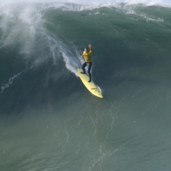 Garrett McNamara, of Hawaii, drops in on a giant wave during the Mavericks Surf Contest, Saturday, Jan. 12, 2008 in Half Moon Bay, Calif. (AP Photo/George Nikitin)