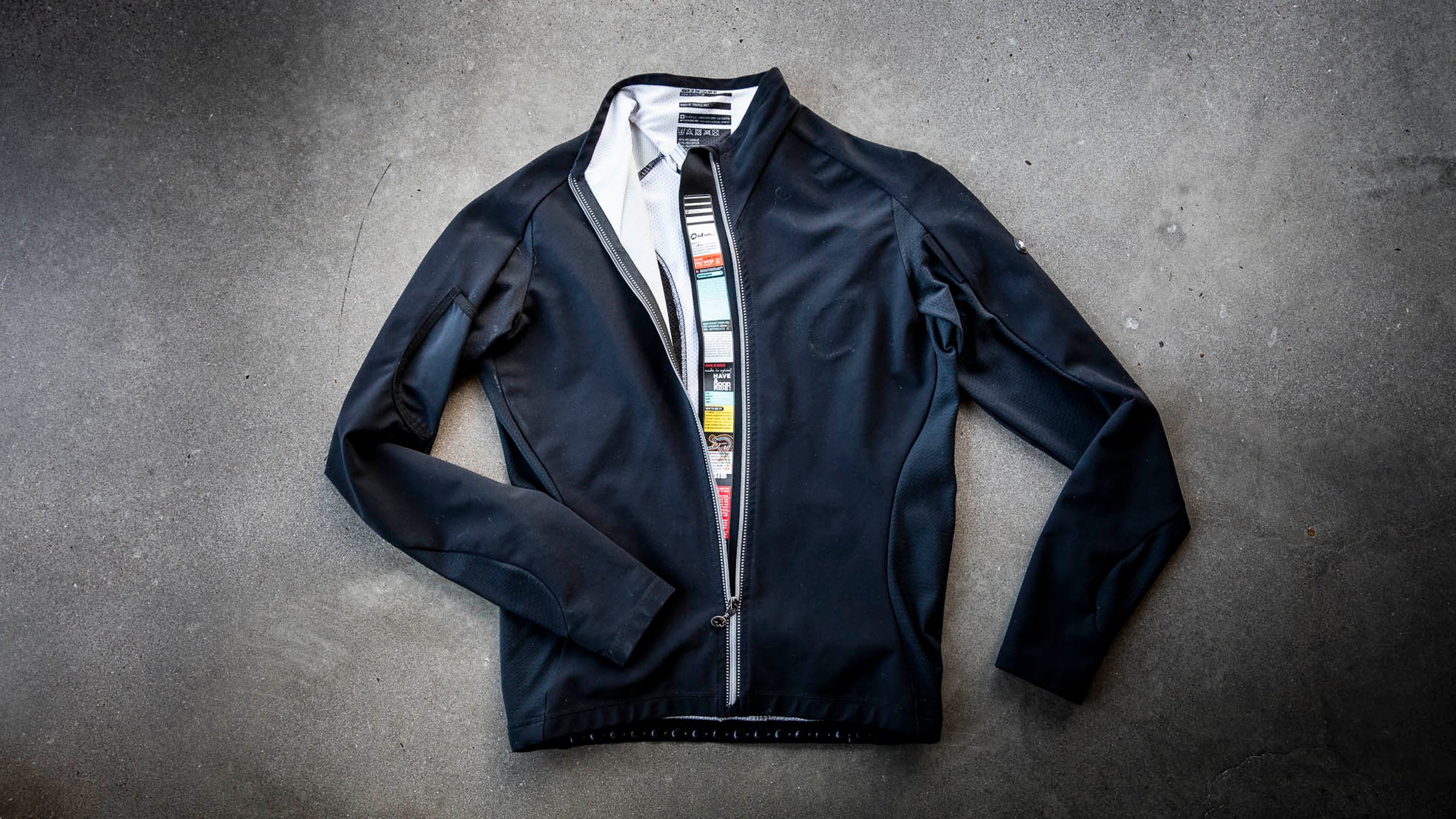 【USED】メンズXL: ASSOS iJ.haBu5 EarlyWinter One Perfect Thing: Assos iJ.haBu5 Jacket