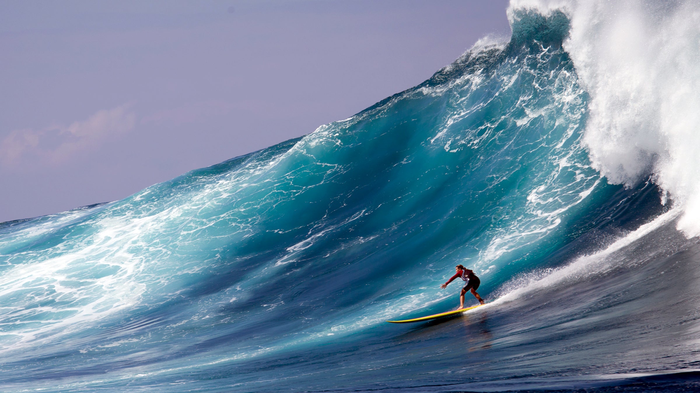 Andrea Möller catches a ride at Jaws.