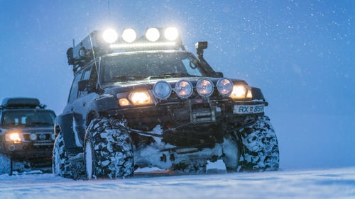 December 23: With his feet recovered after spending nearly five days at Hrauneyjar, Rijnbeek decided he was well enough to continue the tour. Meanwhile, Rees had returned to Iceland for the last leg of the expedition, this time with Renan Ozturk. The five hired two Nissan Pilots (pictured) to transport them from Hrauneyjar to Landmannalauger, a popular summer tourist area famous for its hot pools.