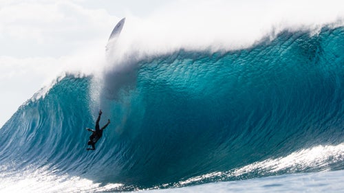 Midway through the final heat, McNamara tried to sneak into this wave. He emerged unharmed, but his board snapped in half.