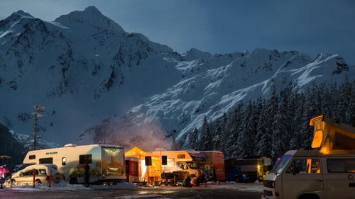 Competitors and onlookers camped out in Mt. Baker’s White Salmon parking lot, strumming guitars, shooting off fireworks, and trying to avoid the attention of local cops. Those who didn’t car camp ventured down to the nearby town of Glacier, population 211, where a cold beer at Chair 9 made up for the total lack of cell service.