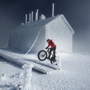 Tim Johnson climbs Mount Washington on his fat-tire bike, for the first winter ascent on a bicycle, at Mount Washington in Gorham, NH, USA on 2 February, 2016. // Brian Nevins/Red Bull Content Pool // P-20160224-00343 // Usage for editorial use only // Please go to www.redbullcontentpool.com for further information. //