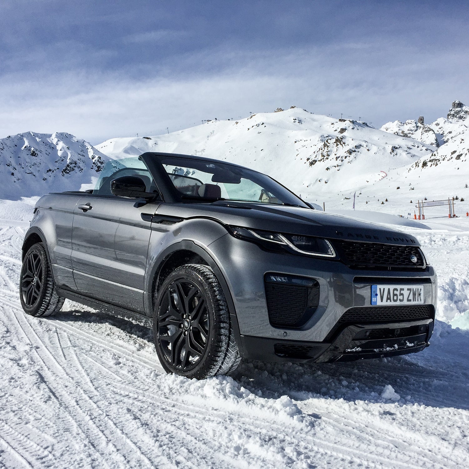 The new Evoque Convertible is more capable than it looks.
