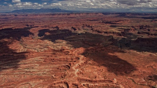 For my project, “The Other Half of the Colorado River,” I was intent on following the Green River from its glacial headwaters in the Wind River Range of Wyoming to its confluence with the Colorado River in Canyonlands National Park. In a few hundred miles, terrain transitions from some of the biggest glaciers in the U.S. Rockies, through verdant and thick forests, and eventually into hot and dry desert as seen above.