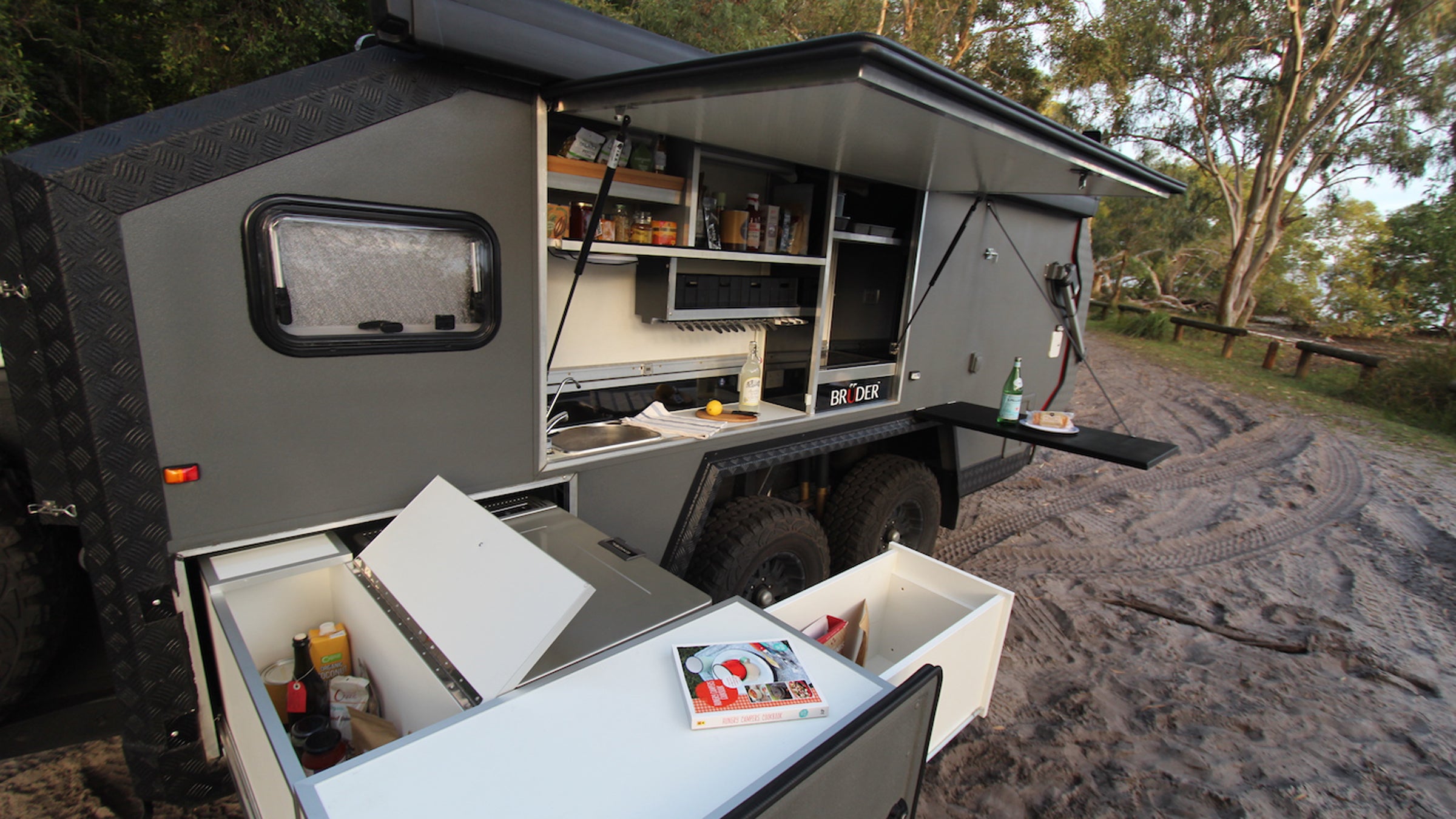 Bruder Trailer Outside Online