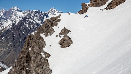 Paaso slashing a turn on the very springlike conditions at Portillo.