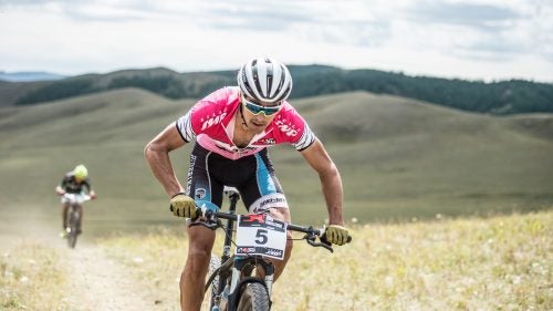 In another scene from Stage 2, McElveen leads Pettina up a steep climb early on. Each stage included KOM segments that awarded the winner a 30-second time bonus, as well as 20 seconds and ten seconds for second and third, respectively.