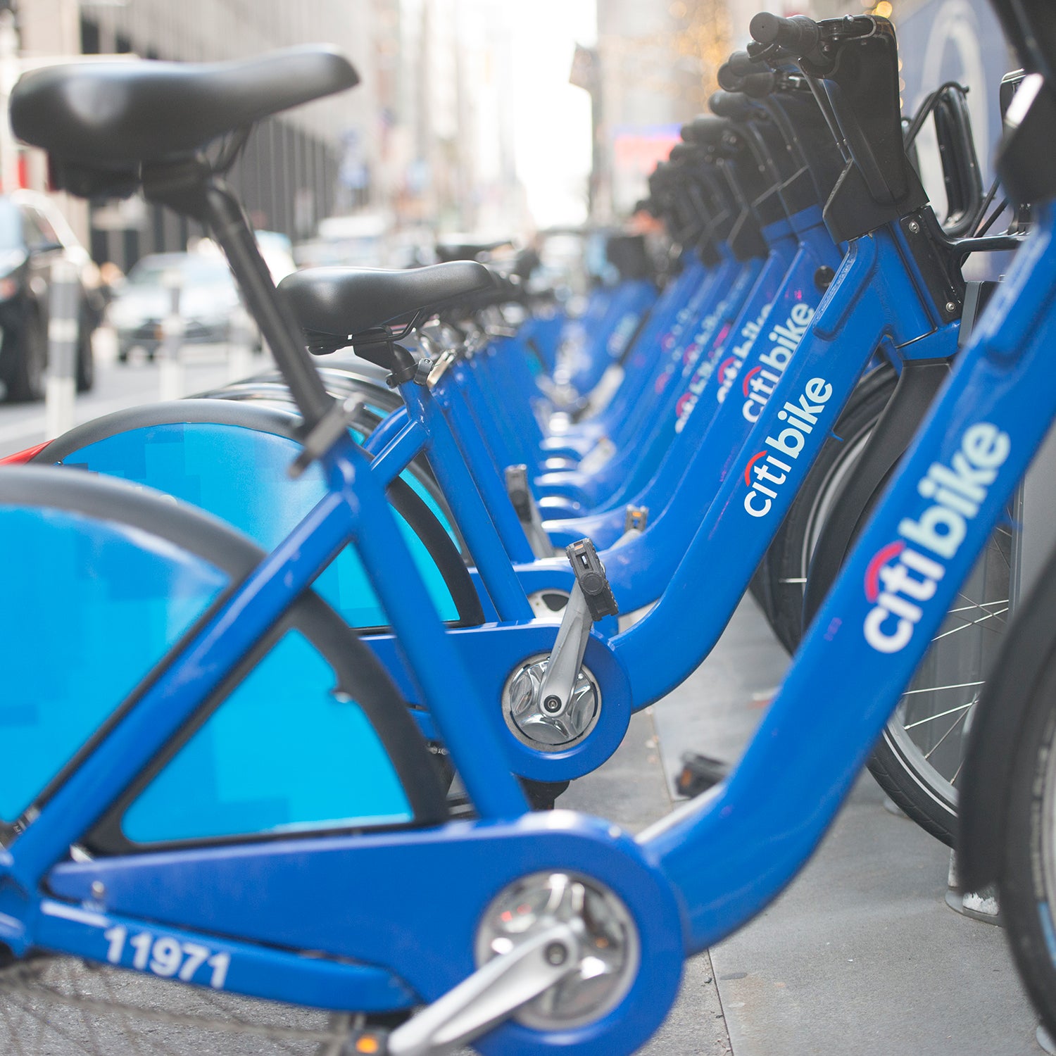 Today, this service has thousands of outlets, and in New York City, its largest market, it gets well over a million customer visits a month in peak season.