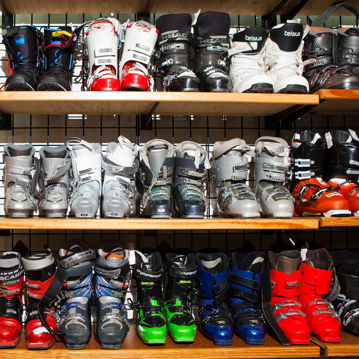 8 Rules for Scoring the Best Ski Swap Deals Outside Online