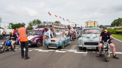 The next morning, the field, which included roughly 300 vehicles and 1,000 participants, gathered on the racetrack for a full lap before departing for Mongolia.