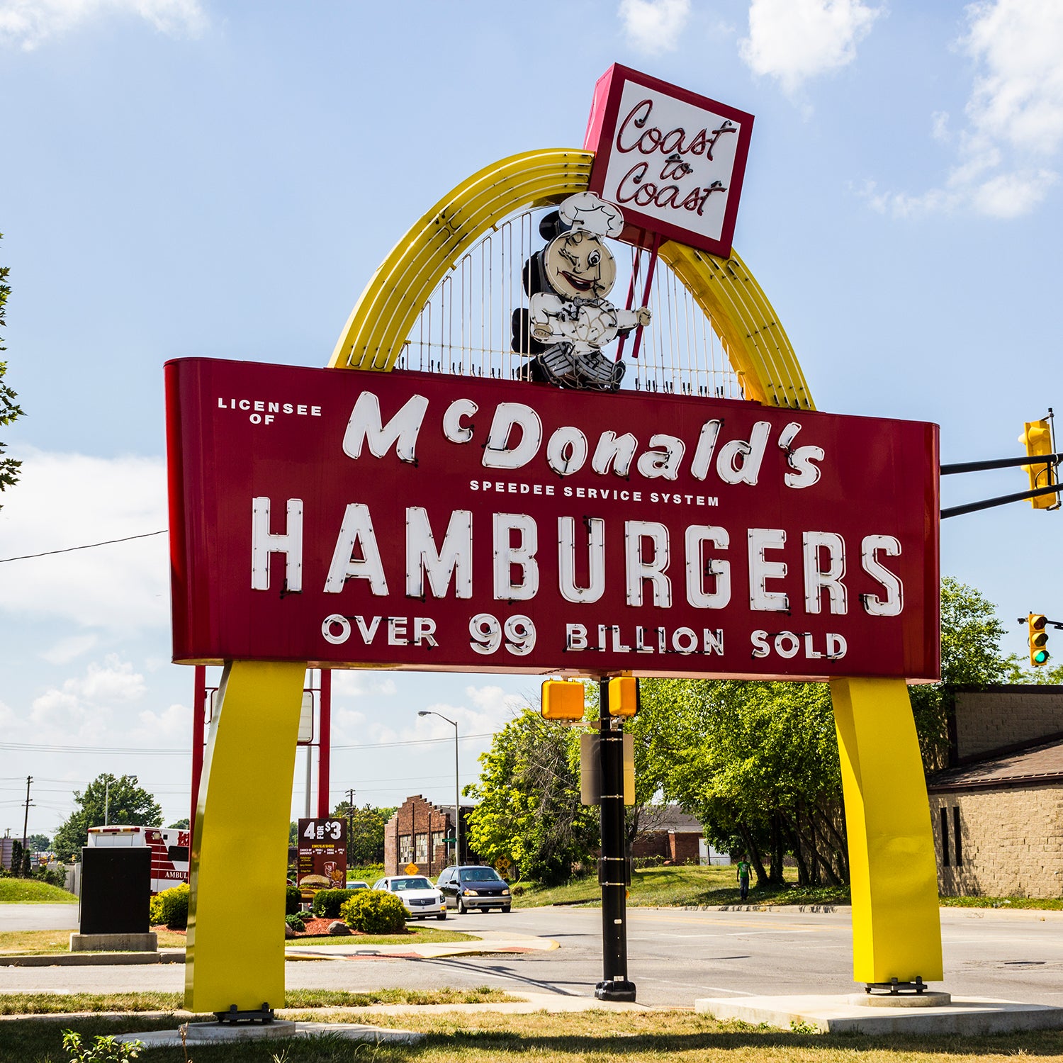 If you’ve ever driven to the middle of nowhere for a race, you know the perils of rural dining.