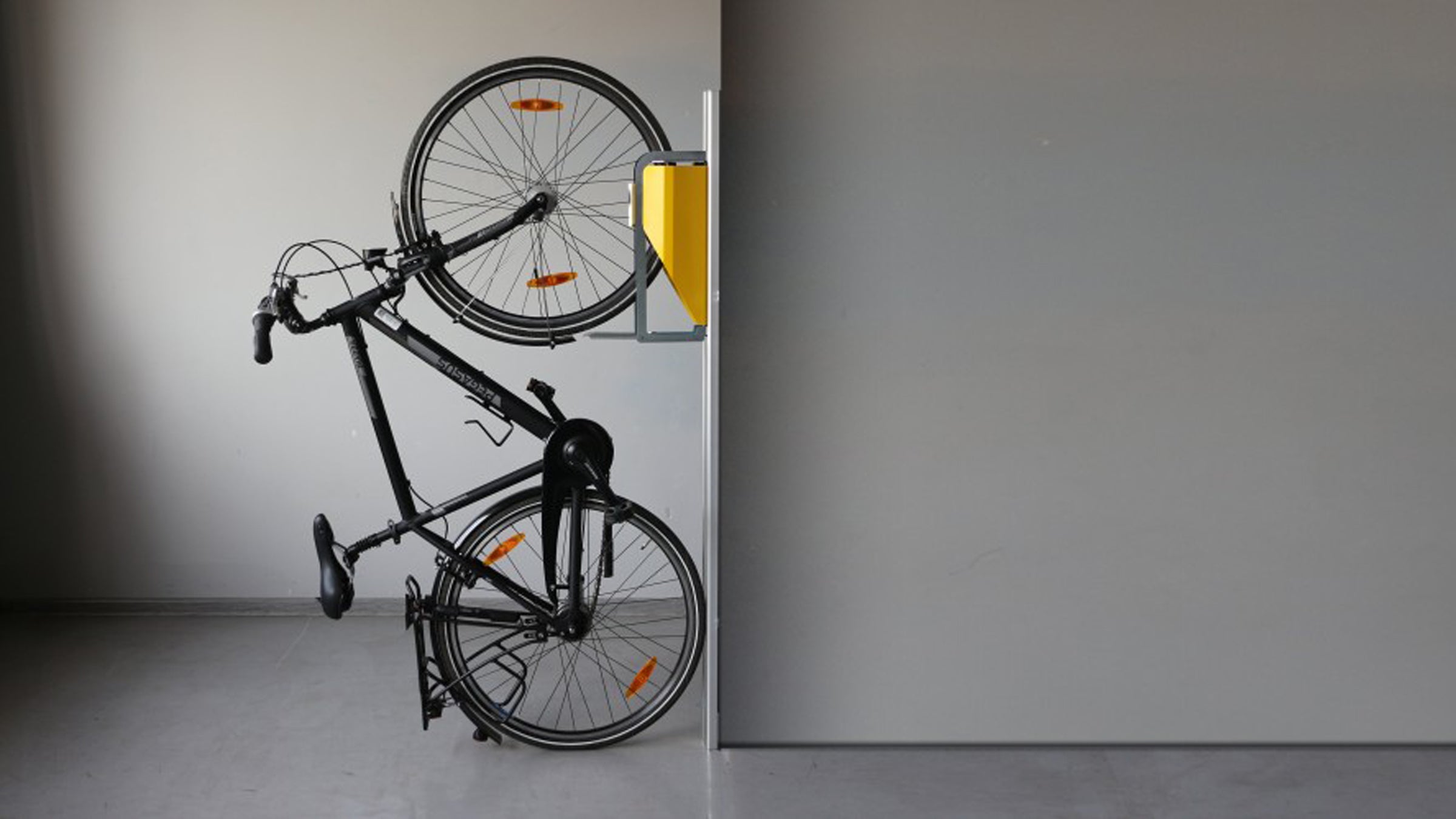 Storing your bike has never been easier.