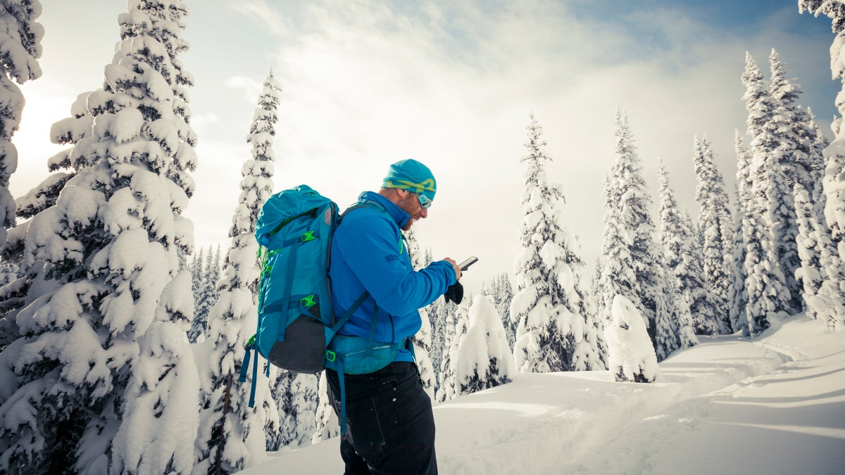 6 Apps That Make Skiing Better and Safer Outside Online