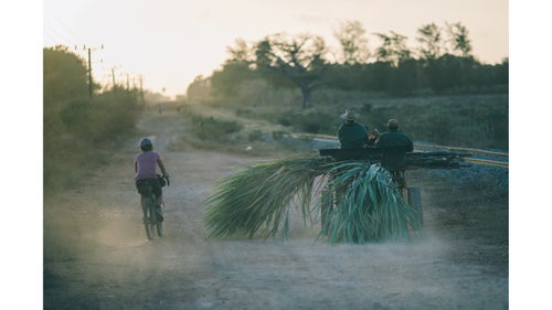 Virginia was nearly swept away by a pair of local sugarcane farmers on the flat, 125-mile trek from Camagüey toward Sancti Spíritus.