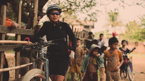 Rusch chose a full-suspension Niner Jet RDO as her ride, while Nguyen chose a Niner Air RDO hardtail. “She was bummed,” says Rusch. Due to the length and varied terrain, a full-suspension setup turned out to be the better choice.