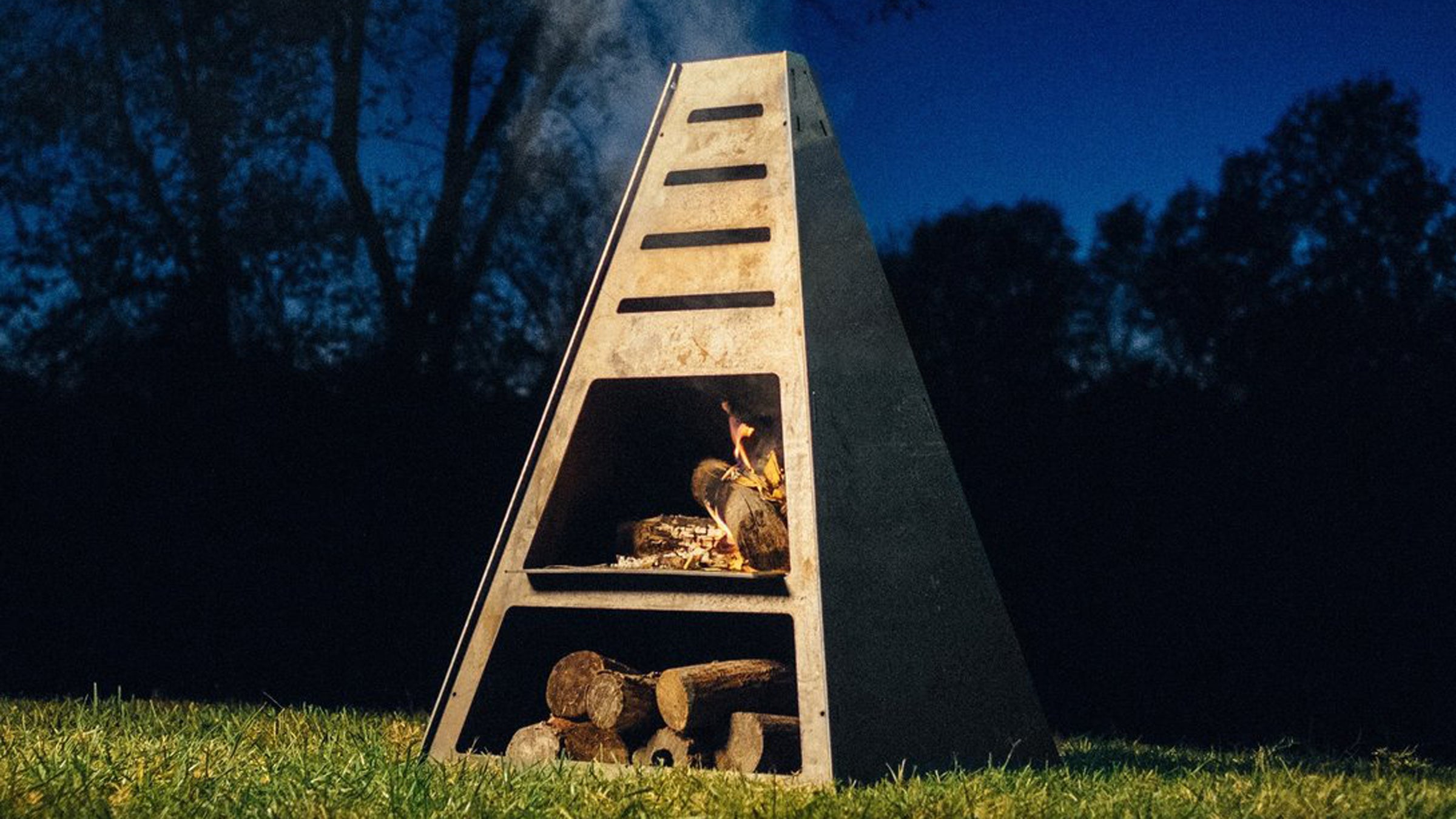 This fire pit is the real deal. 