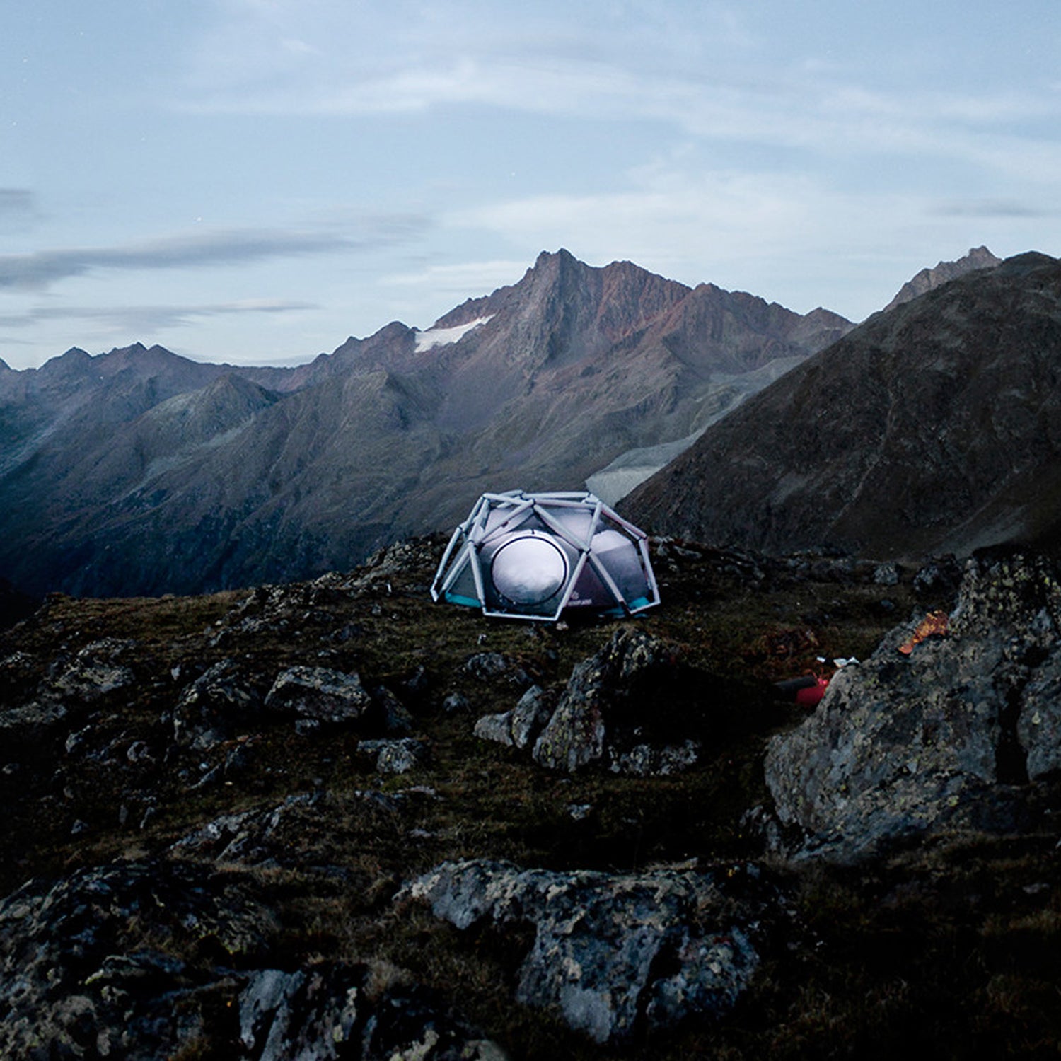 This tent could make tent poles obsolete.