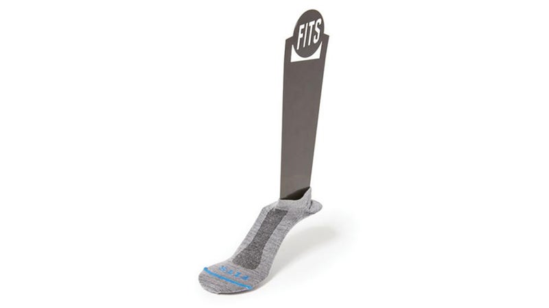 Fits Ultra Light Runner No Show socks.
