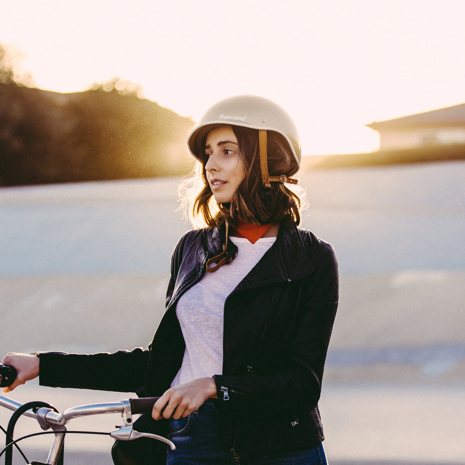 thousand epoch bike helmet