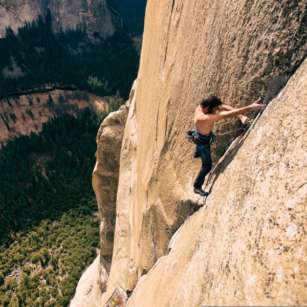 Kevin Jorgeson free climbing El Capitan's Dawn Wall