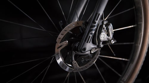 Franco offers several spec builds, but all of them get the Enve Cross Disc Fork, which is incredible value. Because of some timing issues, we ended up with TRP Hy-Rd brakes, which worked fine, but honestly aren’t as sensitive, and refined as the new Shimano gear (though we love those sleek new Shimano rotors).