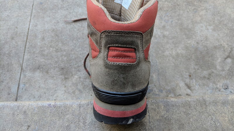 The 88s fit the contour of your feet and ankles, so they don't look ridiculously bulky, like many boots do. They also have a tall, pronounced heel with plenty of rise, and good braking ability.