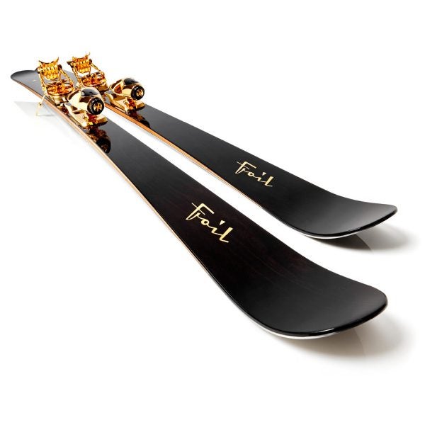 The limited-edition Oro Nero, features a top sheet of 8,000-year-old certified bog oak and bindings plated in 14-karat gold. The skis also come with gold-plated poles and a custom leather ski bag.