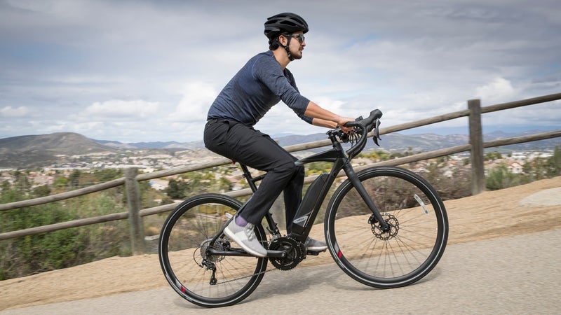 With versatile performance that extends to dirt roads and light trails, the UrbanRush is our pick of Yamaha's new pedal-assist road bikes.
