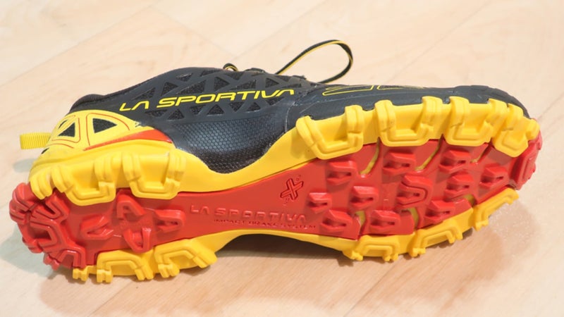 The outsole rubber and pattern is unchanged, but the exterior of the arch was updated to improve durability.