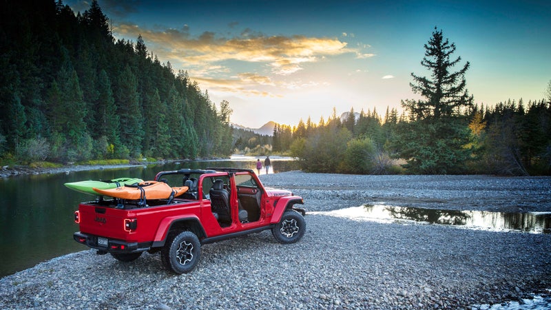 Sick kayaks, Jeep brah.
