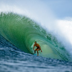 Stephanie Gilmore has secured a record-tying seventh world title.