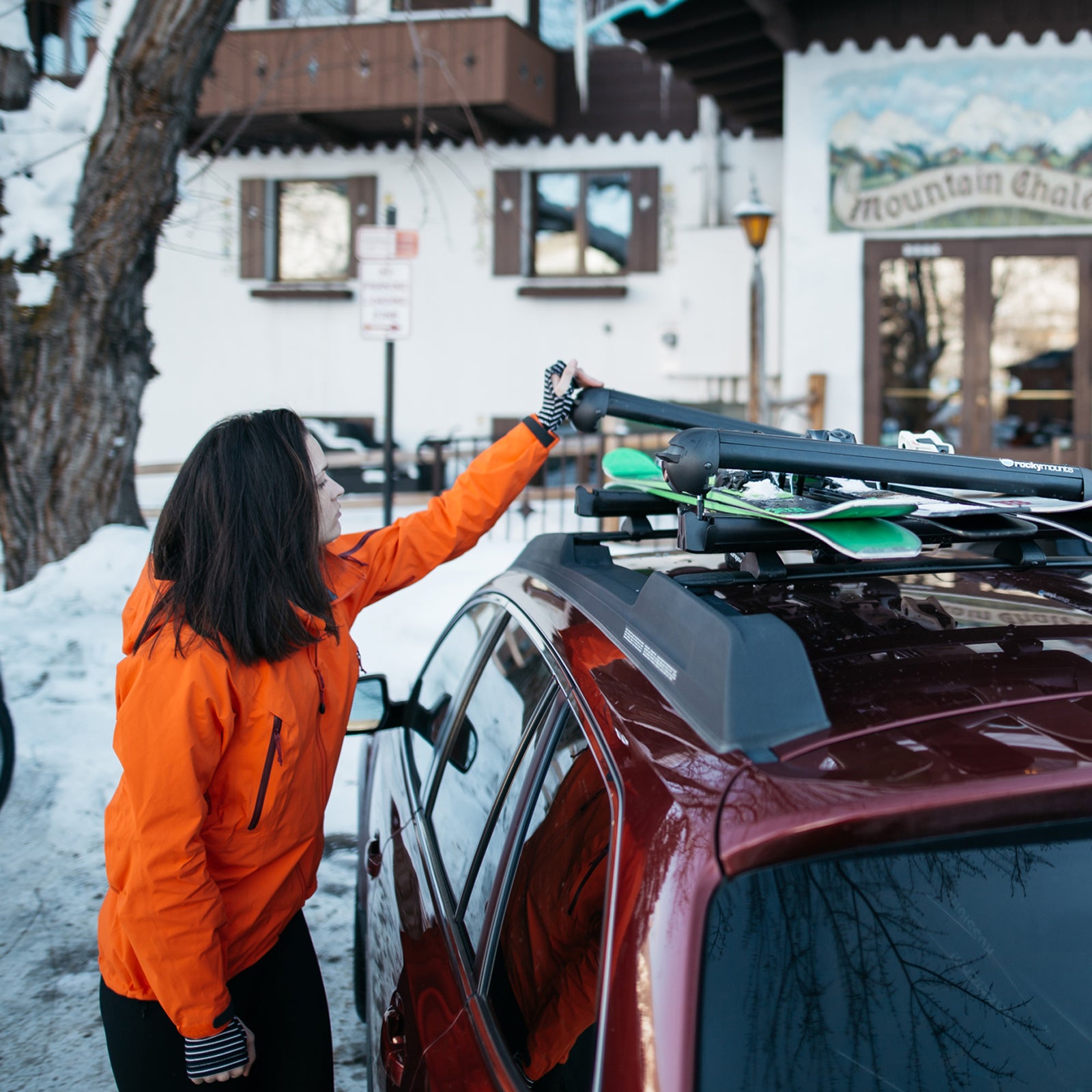 Well built and affordably priced, the Rocky Mounts Lift Ops Biggie is the ski rack we recommend to our friends.