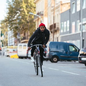 If you bike to work in Oregon, you might soon be eligible for a tax break again.