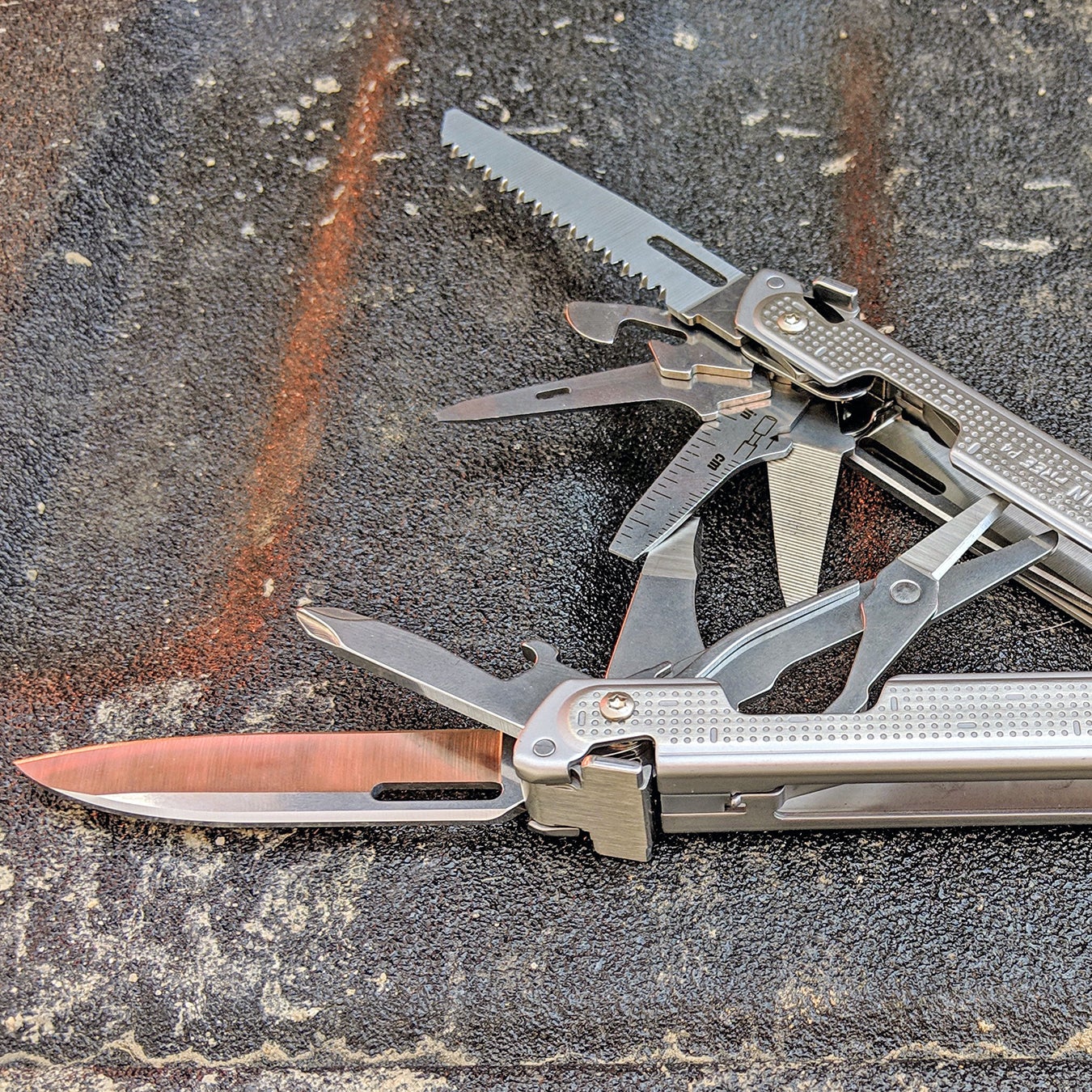 Multi-purpose tool for fly fishing