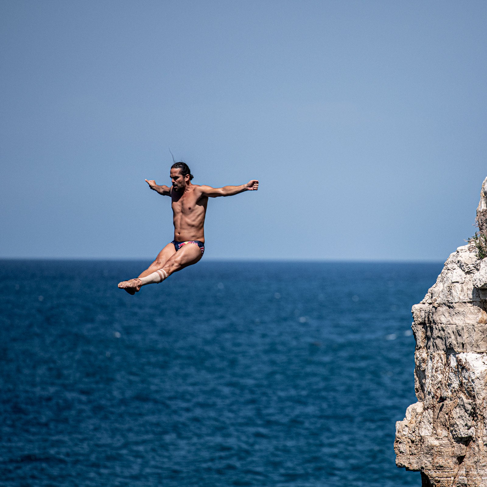 Orlando Duque in the 2019 Red Bull Cliff Diving World Series
