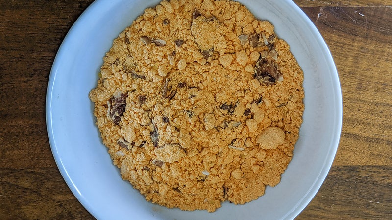 Pack the dried ingredients together in a snack bag.