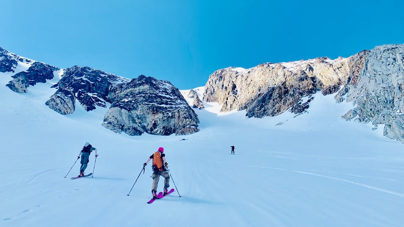Ski descents