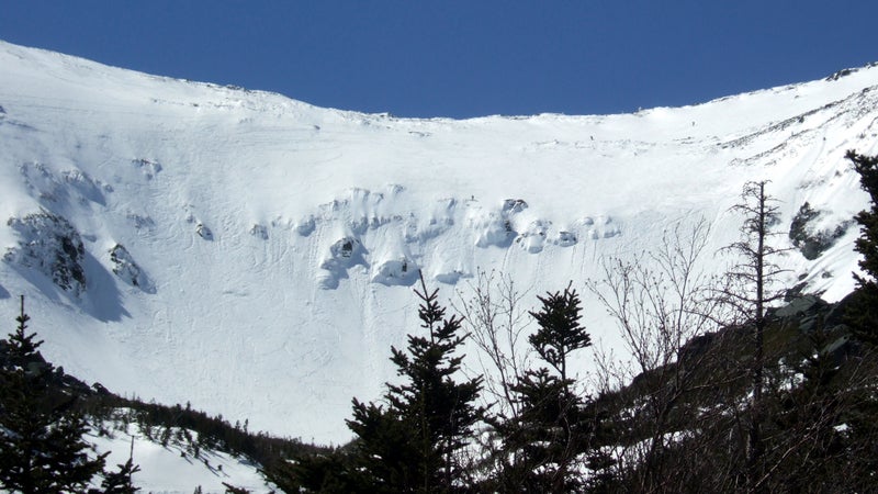 Ski descents