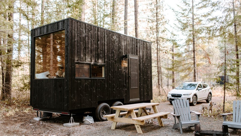 V-day lodges