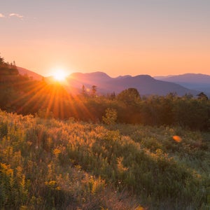 How to decide between New Hampshire’s White Mountains and Vermont’s Greens? Whether you prefer breathtaking vistas, waterfalls, or multi-day backpacking trips, we’ve highlighted the best outing in each range to help you pick.